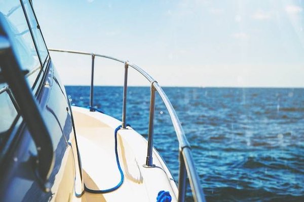 comment choisir un bateau pour des vacances en bord de mer