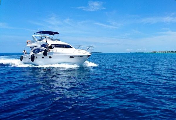 les meilleures destinations côtières pour louer un bateau en france